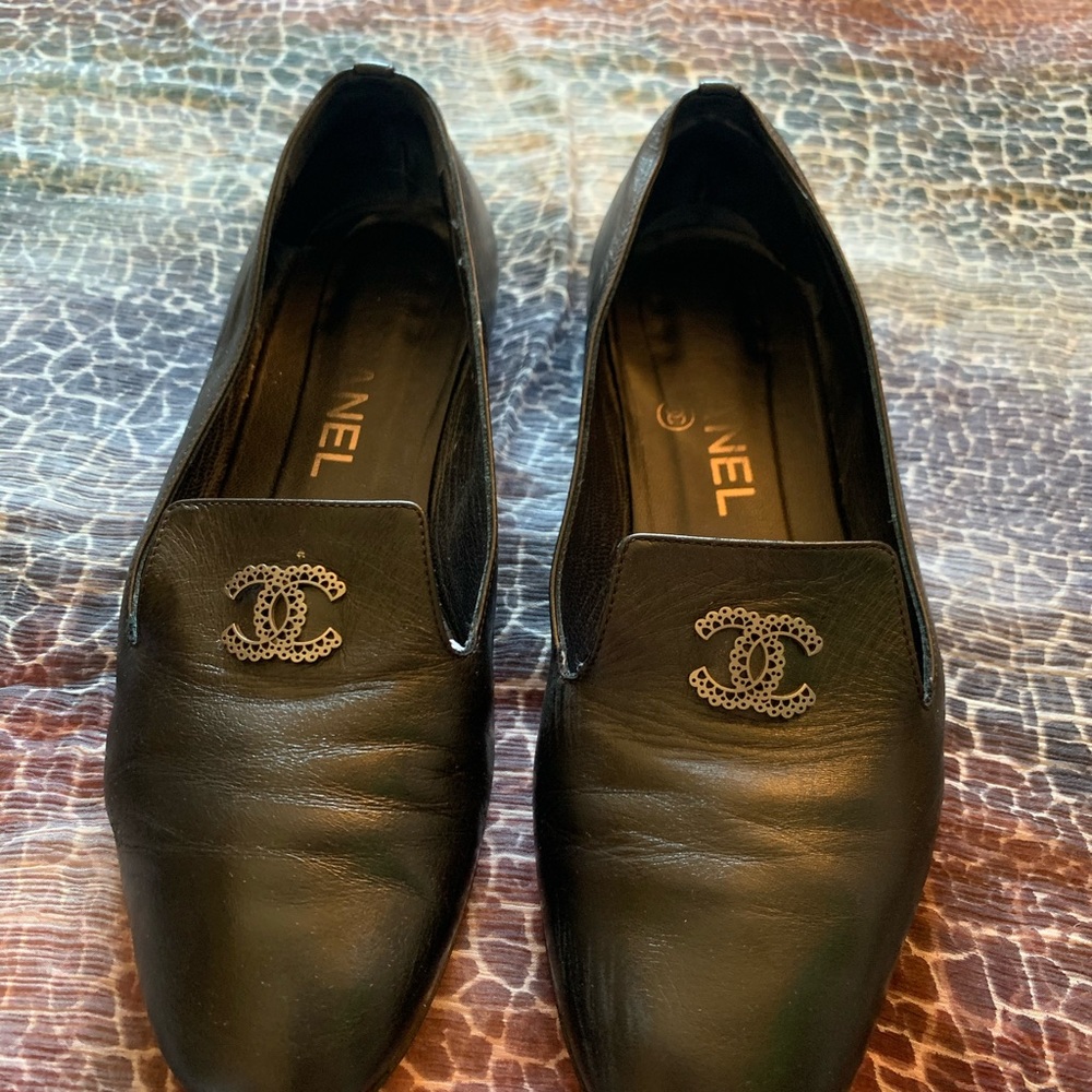 Authentic Chanel - Picture 8 of 10
